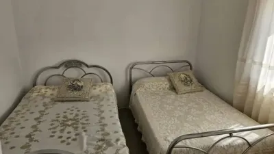 Chalet en venta en Calle Nueva, Aliseda de 29.000 €