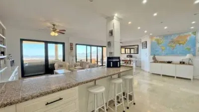 Penthouse on Avenida Principal de la Sierra photo 12