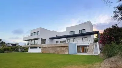 Chalet in Núcleo photo 3
