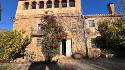 Rustic house on Carrer Hospital photo 9