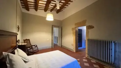 Rustic house on Carrer Hospital photo 14