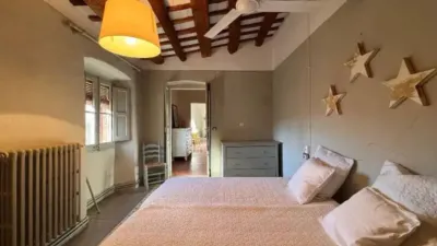 Rustic house on Carrer Hospital photo 16