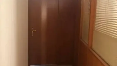 Oficina en alquiler en Calle del Marqués de Molins - Más