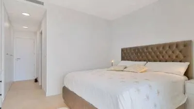 Apartment on Calle Concha Mendez No Number photo 12