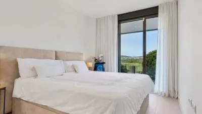 Apartment on Calle Concha Mendez No Number photo 16