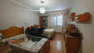 Chalet on Calle de Pintor José María Parraga photo 10