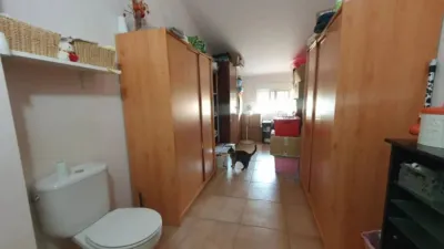 Chalet on Calle de Pintor José María Parraga photo 12