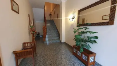 Chalet on Calle de Pintor José María Parraga photo 7