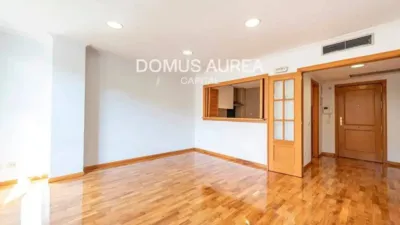 Piso en alquiler en Cuatro Caminos - Imagen 2