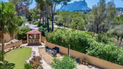 Chalet in La Fustera photo 55