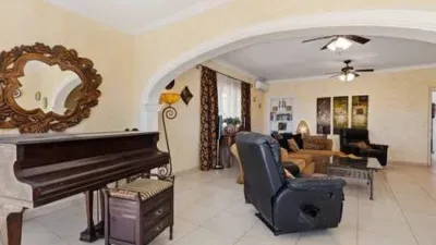 Chalet in La Fustera photo 9