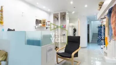 Local comercial en venta en Centro - Más