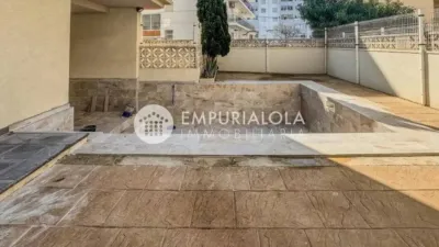 Piso en venta en Carrer de la Punta del Llevant, Santa Margarida (Roses) de 240.000 €