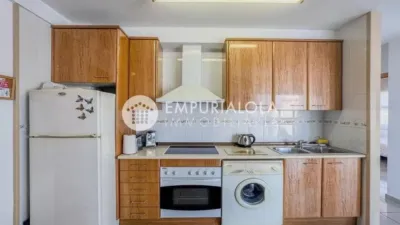 Piso en venta en Carrer de la Punta del Llevant, Santa Margarida (Roses) de 240.000 €