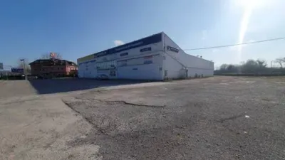 Nave industrial en alquiler en Calle Carr. de La Estacion, 3, La Fresneda-Bobes - Valbona-Viella (Siero) de 7.000 €<span>/mes</span>