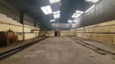 Nave industrial en alquiler en Calle Carr. de La Estacion, 3, La Fresneda-Bobes - Valbona-Viella (Siero) de 7.000 €<span>/mes</span>