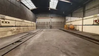 Nave industrial en alquiler en Calle Carr. de La Estacion, 3, La Fresneda-Bobes - Valbona-Viella (Siero) de 7.000 €<span>/mes</span>