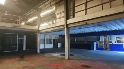 Nave industrial en alquiler en Calle Carr. de La Estacion, 3, La Fresneda-Bobes - Valbona-Viella (Siero) de 7.000 €<span>/mes</span>