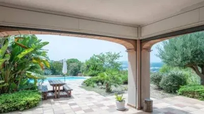 Chalet en venta en Avinguda de la Roca Grossa, cerca de Carrer d' Enric Borràs, Roca Grossa-Serra Brava (Lloret de Mar) de 1.000.000 €