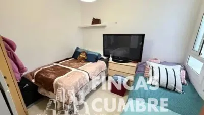 Apartment in El Guinardó photo 13