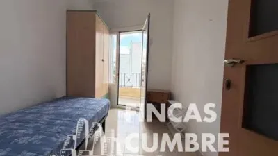 Apartment in El Guinardó photo 15