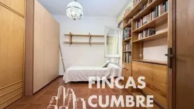 Apartment in El Guinardó photo 18