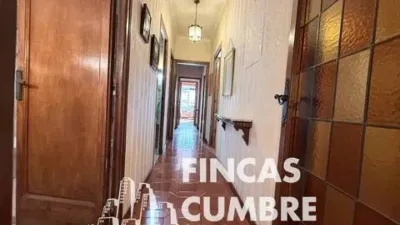 Apartment in El Guinardó photo 26