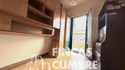 Apartment in El Guinardó photo 10