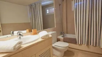 Ático en alquiler en Núcleo, Núcleo (San Roque) de 2.400 €<span>/mes</span>