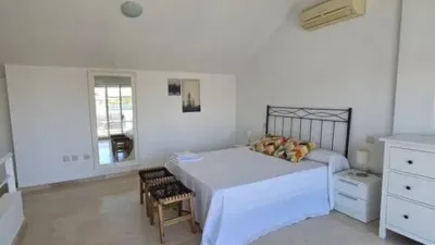 Ático en alquiler en Núcleo, Núcleo (San Roque) de 2.400 €<span>/mes</span>