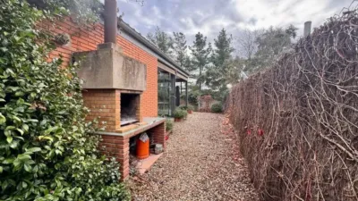 Chalet on Carrer del President Companys photo 24