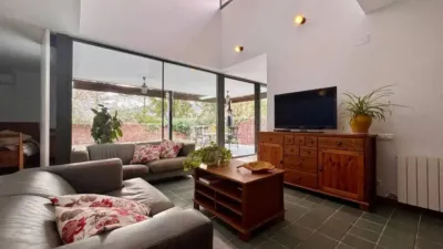 Chalet on Carrer del President Companys photo 8