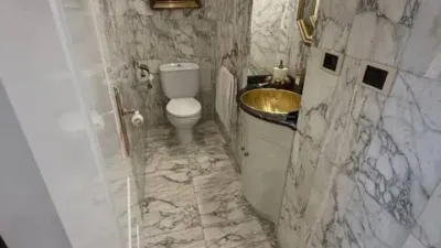 Casa en venta en Avenida de Madrid, cerca de Calle Villa Carmela - Más