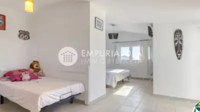 Piso en venta en Carrer de Pedro Calderón de la Barca, Salatà (Roses) de 360.000 €