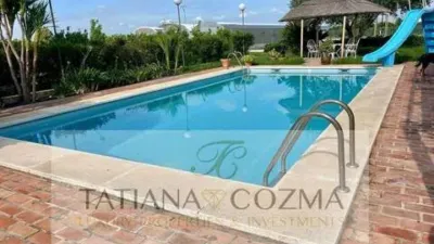 Chalet en alquiler en Guadassuar, Guadassuar de 6.000 €<span>/mes</span>