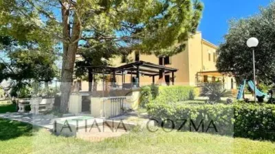 Chalet en alquiler en Guadassuar, Guadassuar de 6.000 €<span>/mes</span>