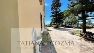 Chalet en alquiler en Guadassuar, Guadassuar de 6.000 €<span>/mes</span>