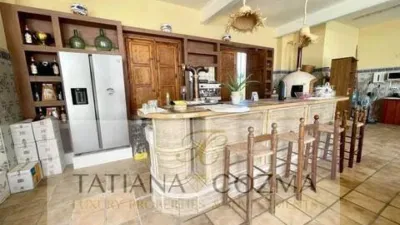 Chalet en alquiler en Guadassuar, Guadassuar de 6.000 €<span>/mes</span>