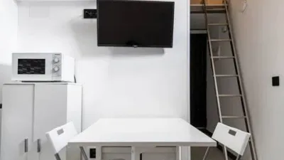 Estudio en alquiler en Calle de Manuel Fernández y González - Imagen 8