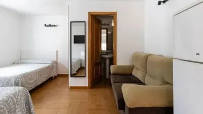Estudio en alquiler en Calle de Manuel Fernández y González - Imagen 2
