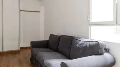 Piso en alquiler en Calle de Manuel Fernández y González - Imagen 2