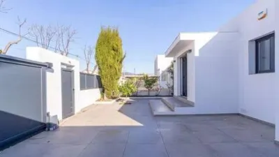 Chalet en venta en Carrer de les Medes, cerca de Carrer de les Creus, Empuriabrava (Castelló d'Empúries) de 1.185.000 €