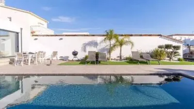 Chalet en venta en Carrer de les Medes, cerca de Carrer de les Creus, Empuriabrava (Castelló d'Empúries) de 1.185.000 €