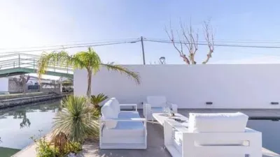 Chalet en venta en Carrer de les Medes, cerca de Carrer de les Creus, Empuriabrava (Castelló d'Empúries) de 1.185.000 €