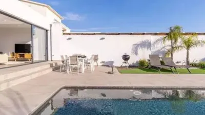Chalet en venta en Carrer de les Medes, cerca de Carrer de les Creus, Empuriabrava (Castelló d'Empúries) de 1.185.000 €