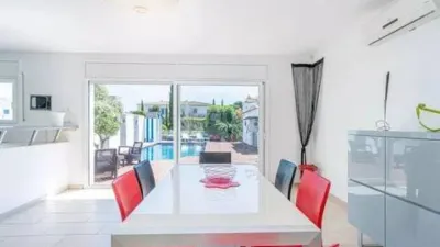 Chalet en venta en Carrer Norfeu, Empuriabrava (Castelló d'Empúries) de 889.000 €