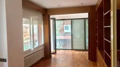 Piso en alquiler en Les Tres Torres - Imagen 3