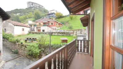 Chalet en alquiler en Cabrales, Cabrales de 650 €<span>/mes</span>