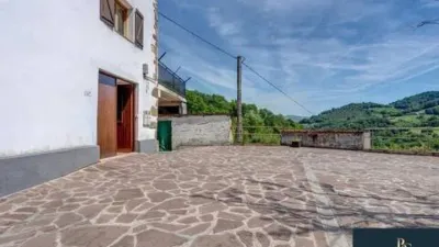 Rustic farmhouse in Oiz photo 9