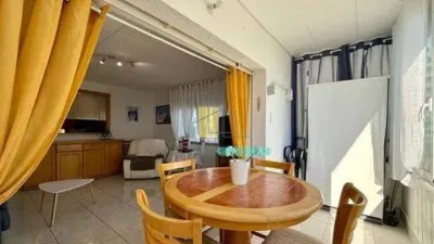 Apartment in Castelló d'Empúries photo 4